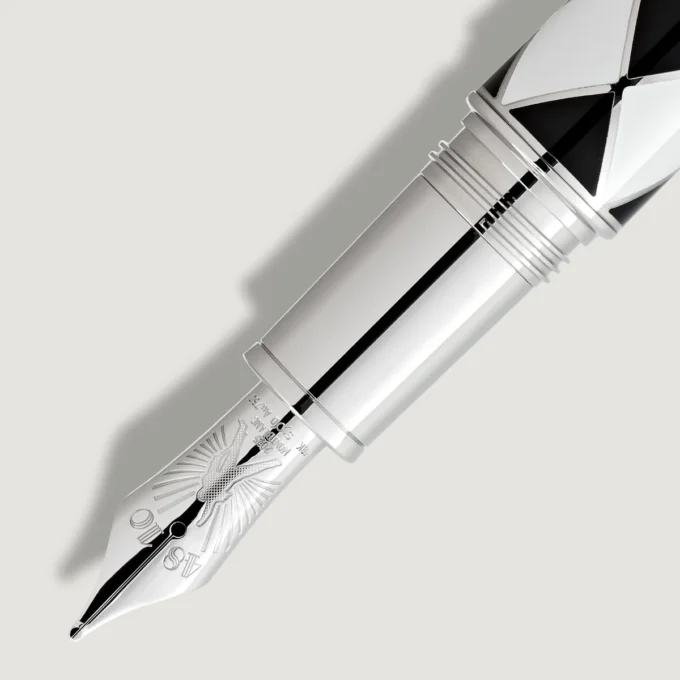 Great Characters Homage to Queen Limited Edition 1975